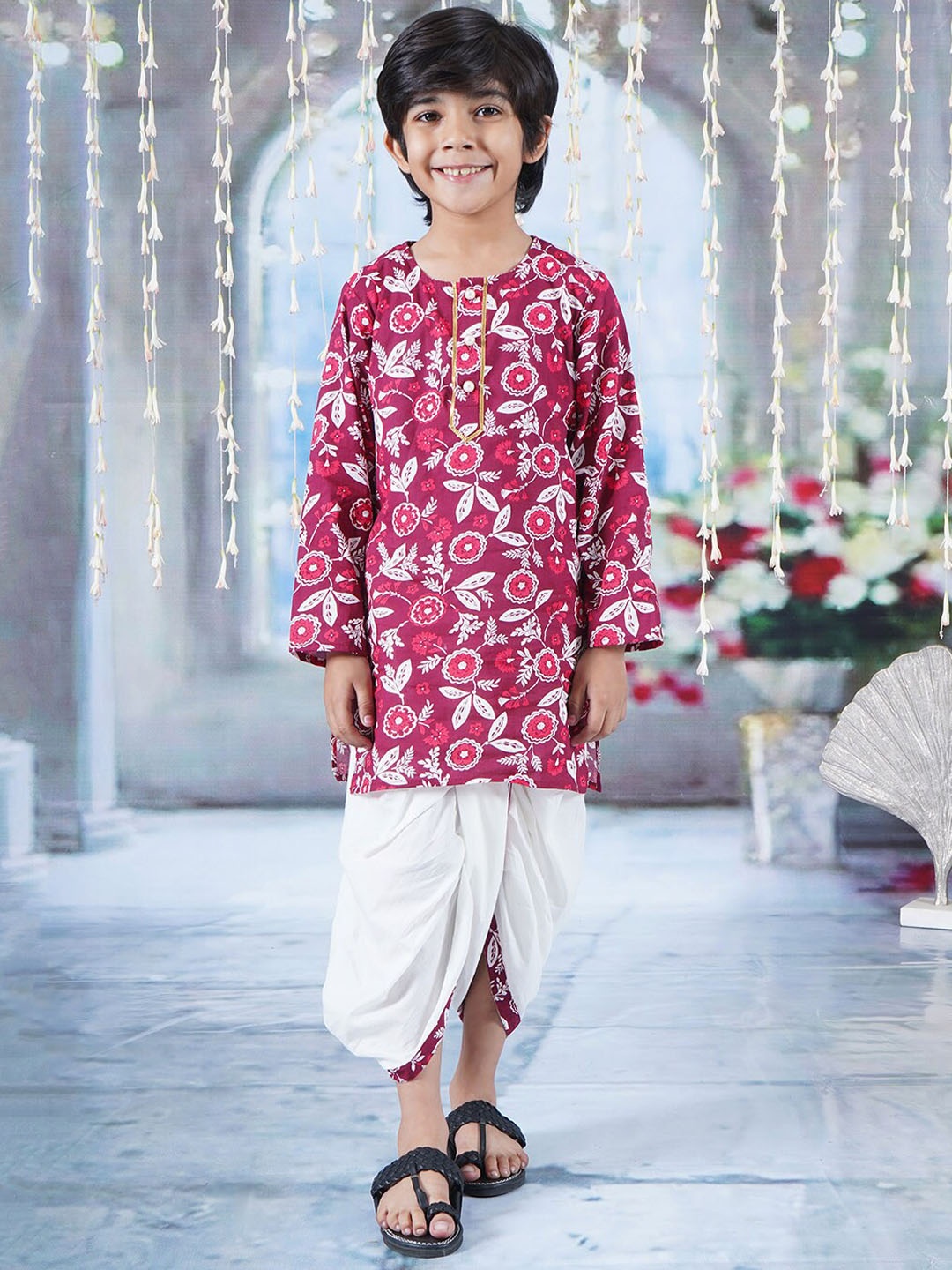 

Little Bansi Boys Floral Printed Regular Gotta Patti Pure Cotton Kurta with Dhoti Pant, Maroon