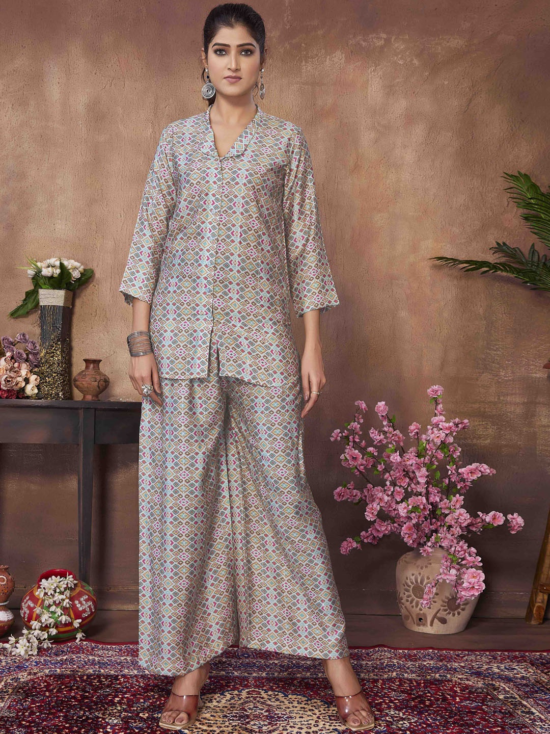 

Chandbaali Printed V-Neck Tunic With Palazzo, Sea green