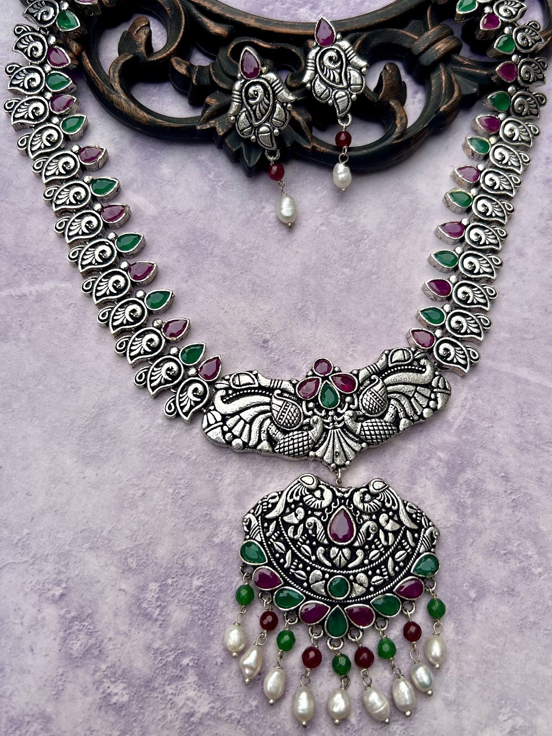 

Prettilicious Silver-Plated Stone Studded & Beaded Oxidised Jewellery Set