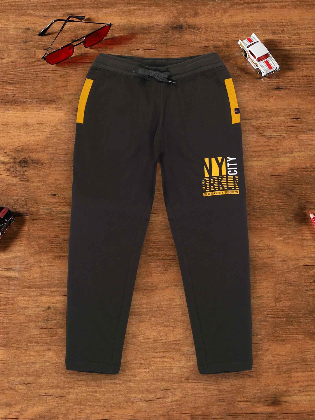 

3PIN Boys Printed Anti-Odour Regular Fit Cotton Joggers, Olive