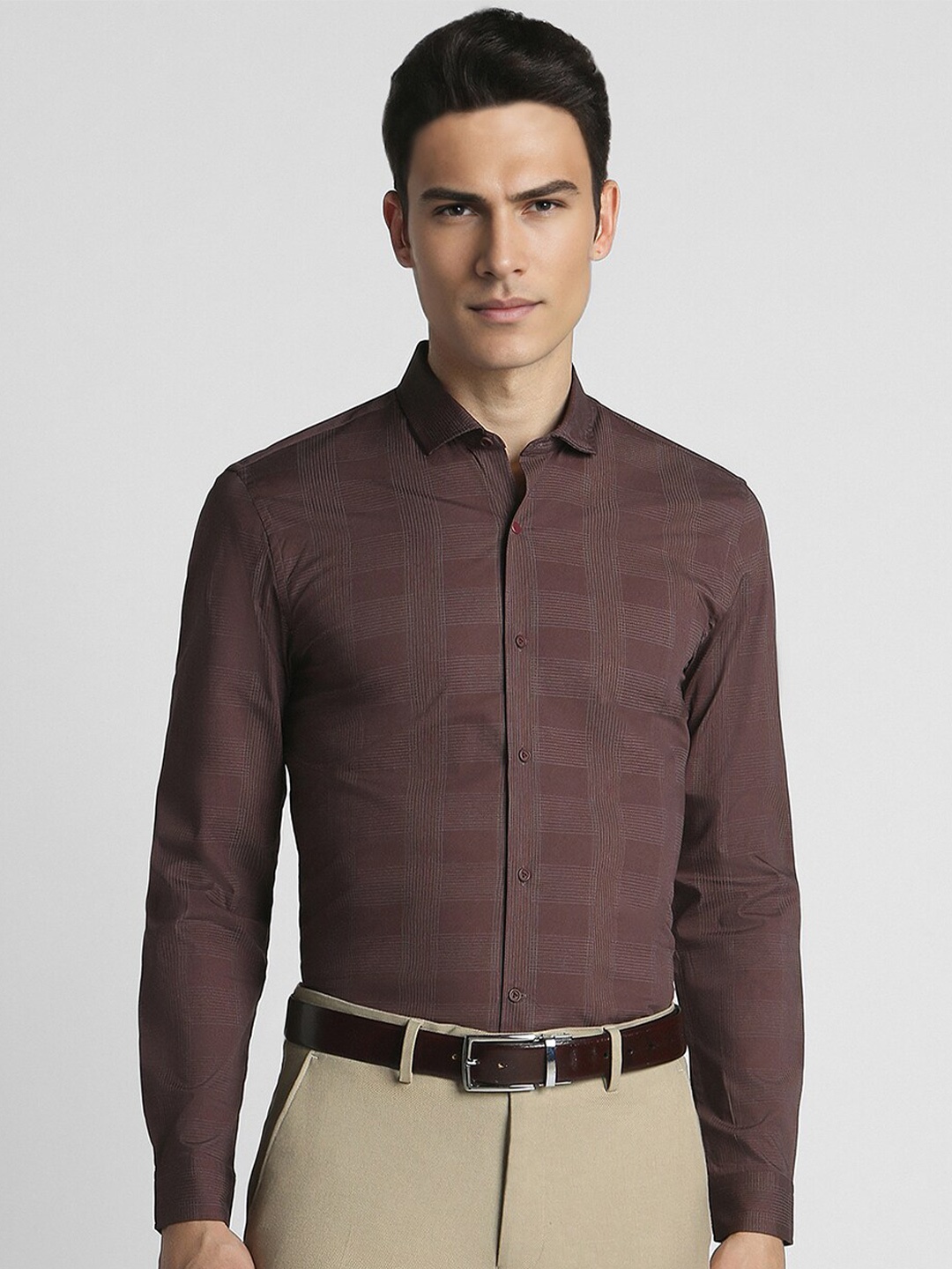 

Peter England Slim Fit Checked Formal Shirt, Maroon