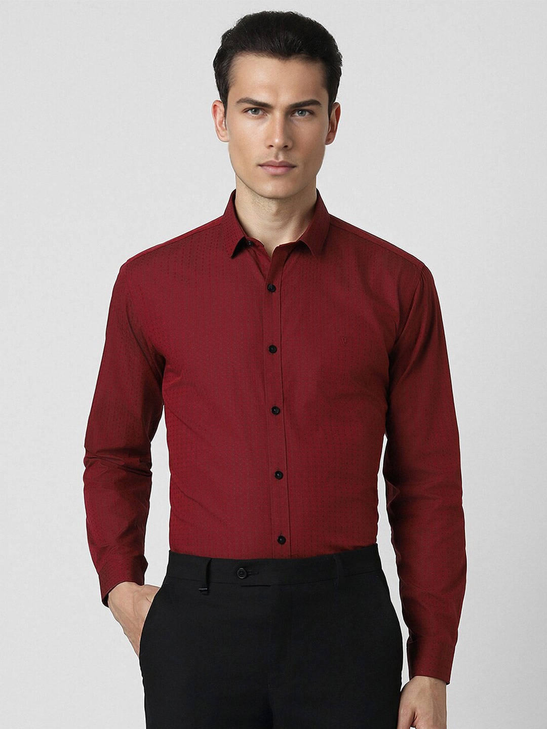 

V Dot Self Design Slim Fit Pure Cotton Casual Shirt, Maroon