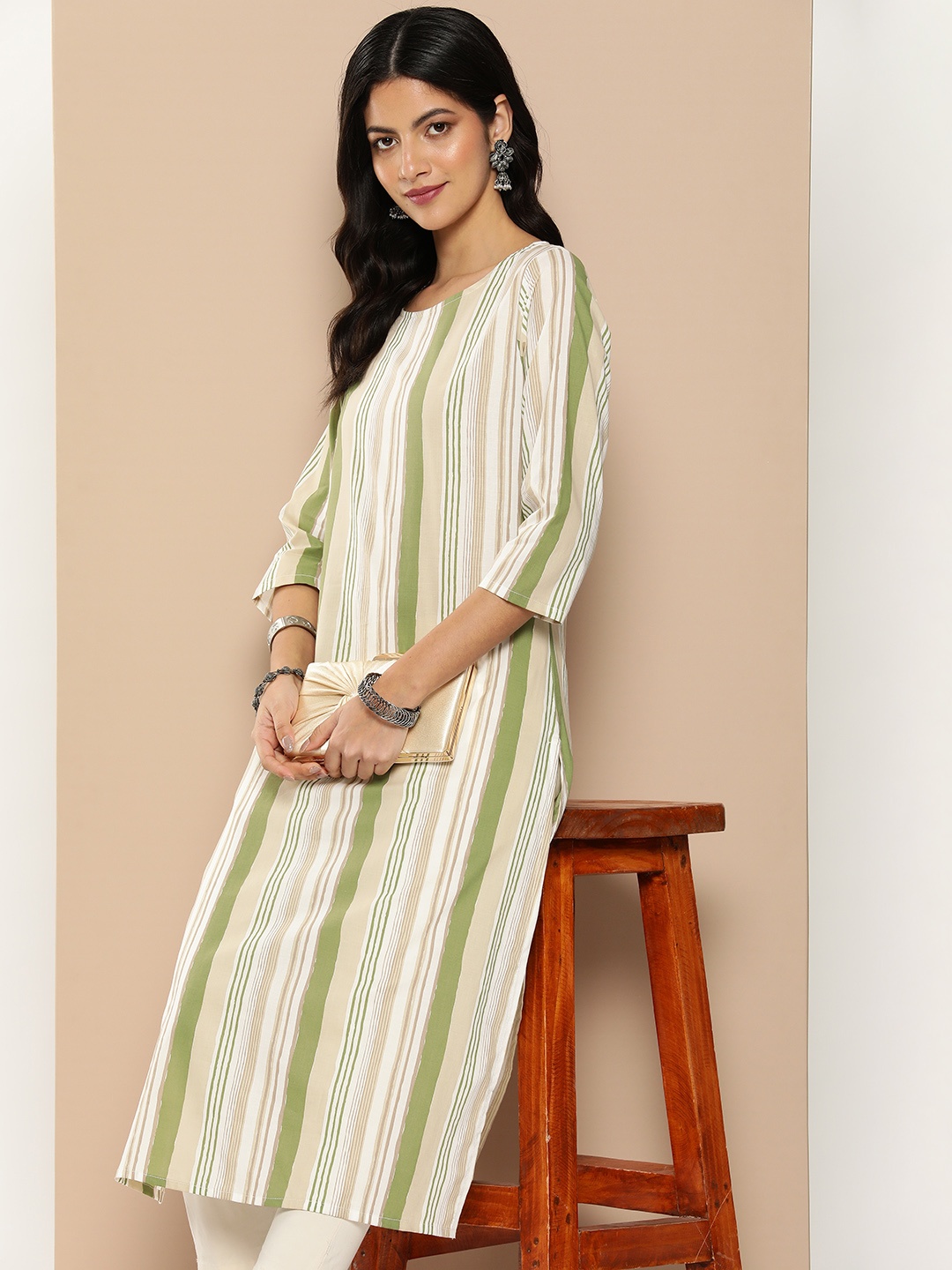 

AMUKTI Women Striped Kurta, Green