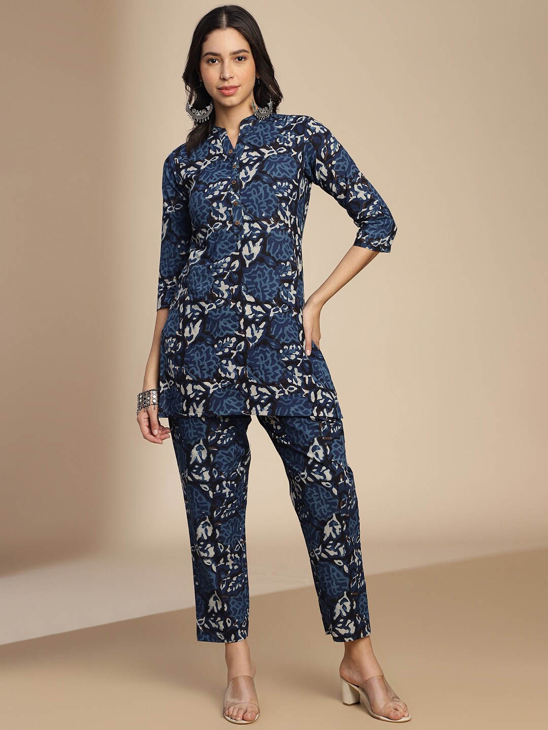 

Shaily Abstract Printed Mandarin Collar Top with Trousers, Navy blue