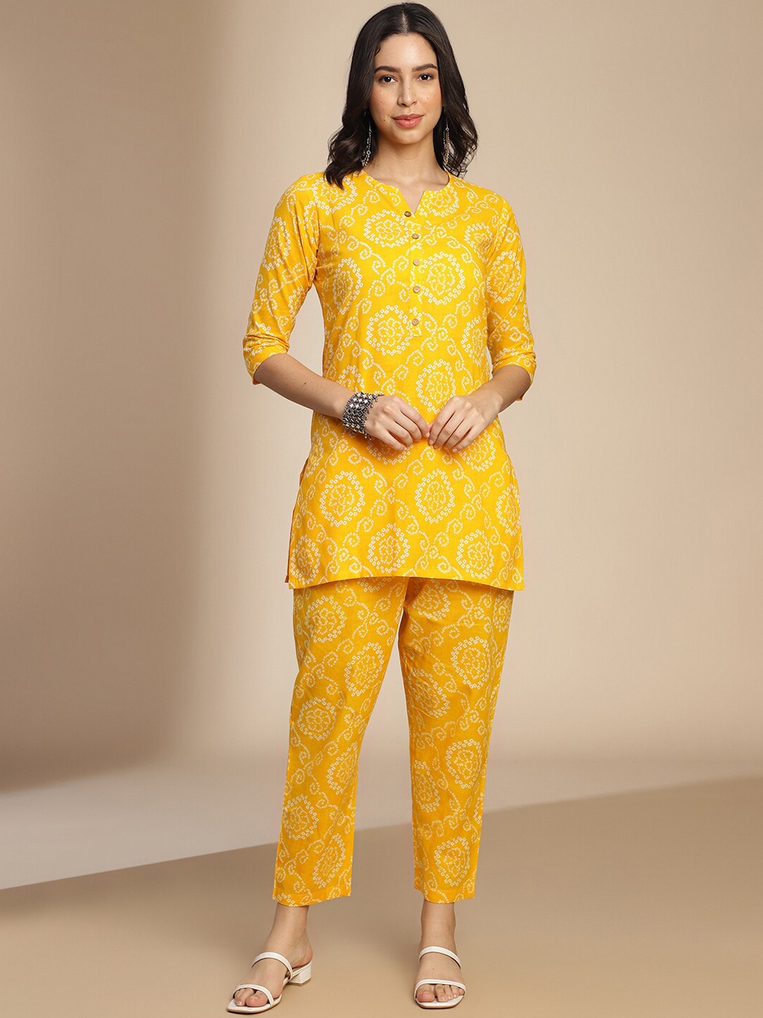 

Shaily Bandhani Printed Notched Neck Tunic With Trouser, Yellow