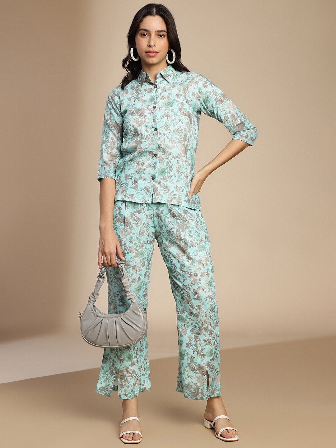 

Shaily Floral Printed Shirt Collar Shirt With Trouser, Blue