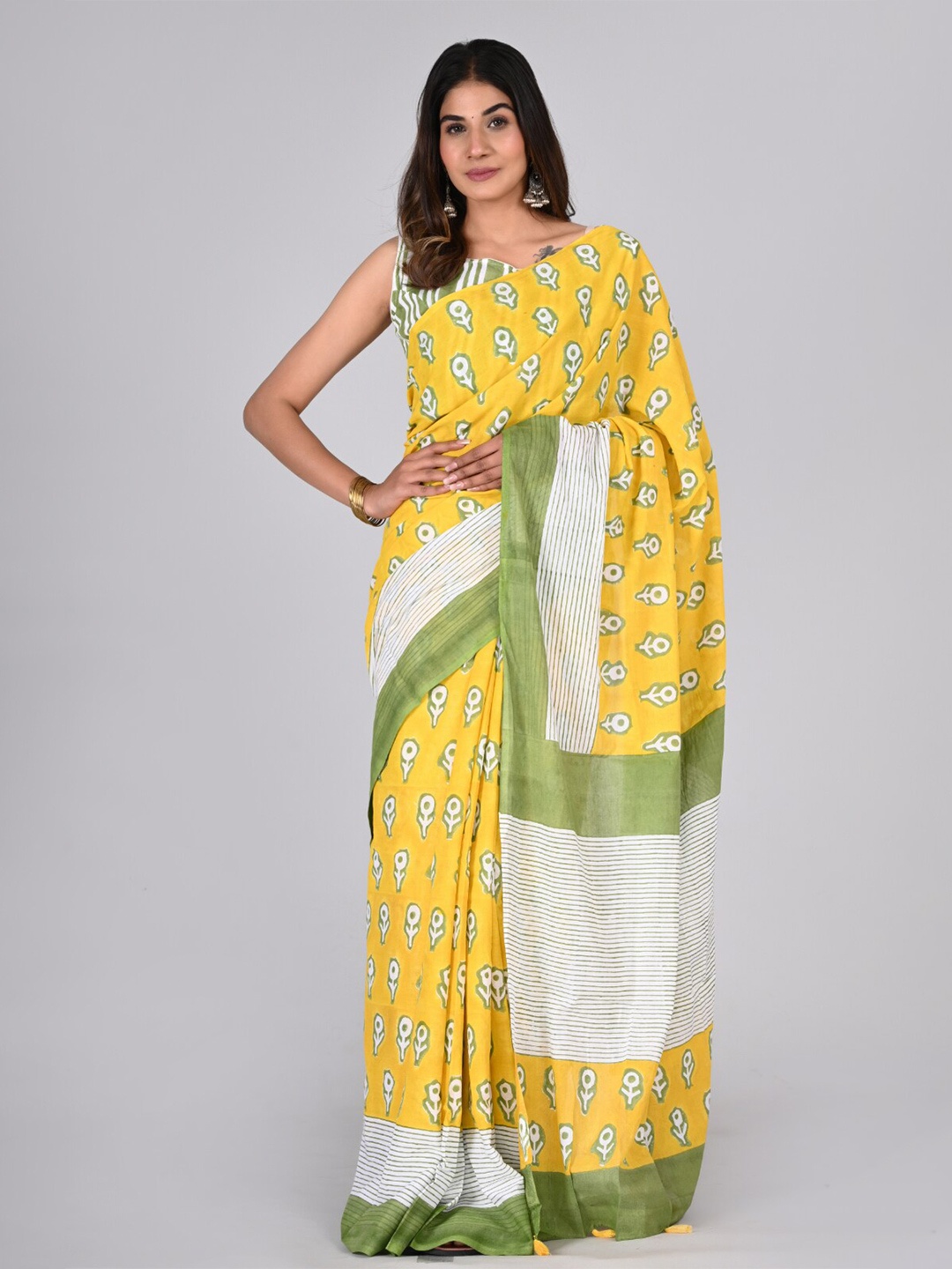 

KALINI Floral Printed Handblock Pure Cotton Saree, Yellow