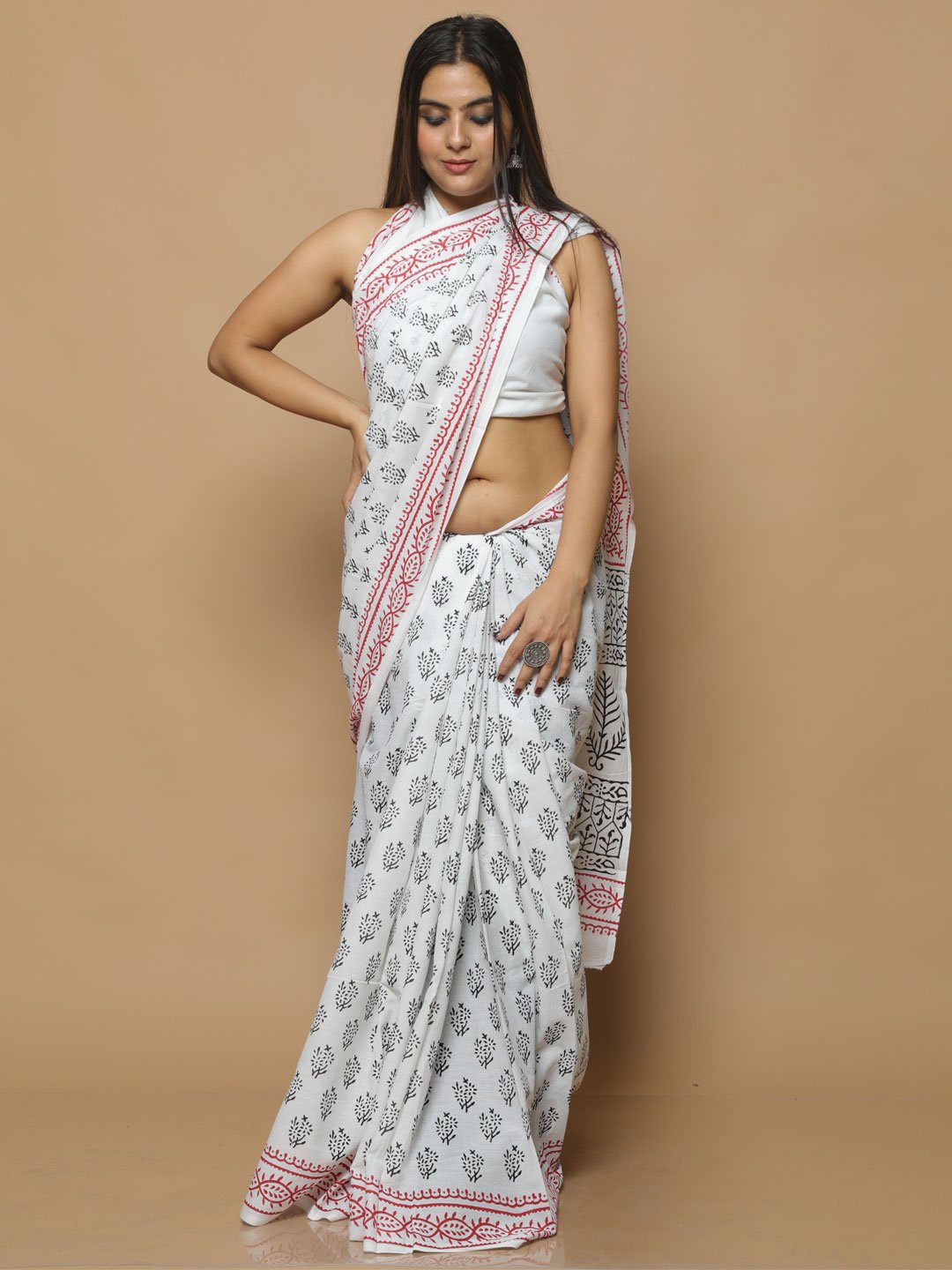 

KALINI Floral Printed Pure Cotton Saree, White