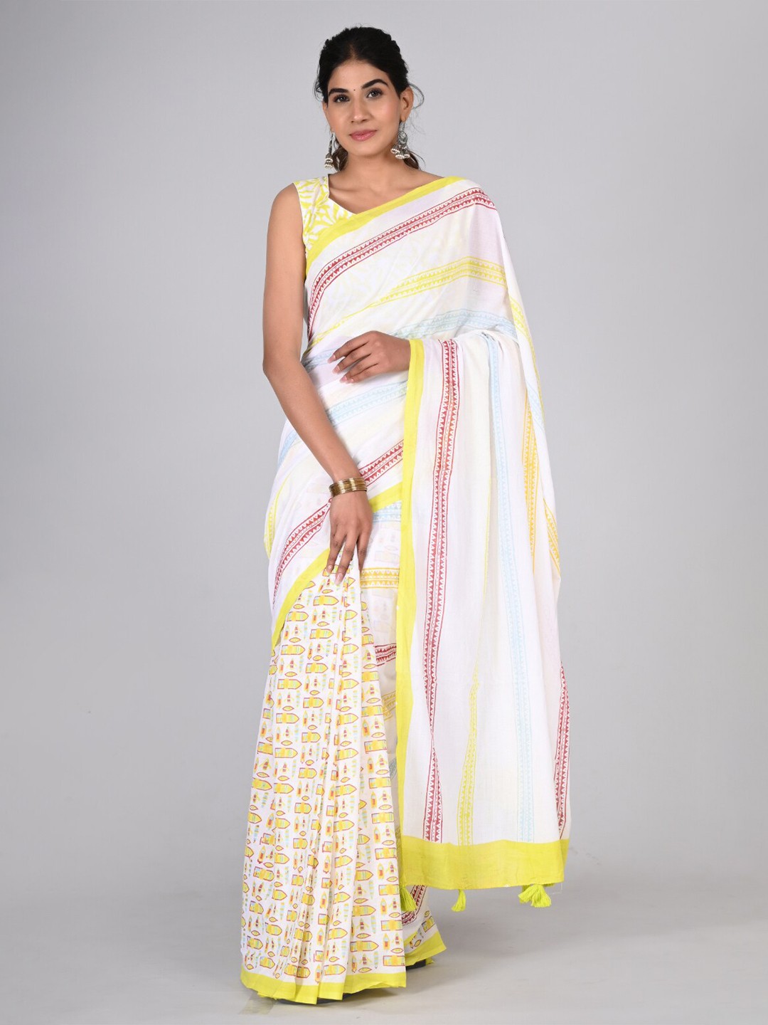 

KALINI Floral Pure Cotton Saree, White