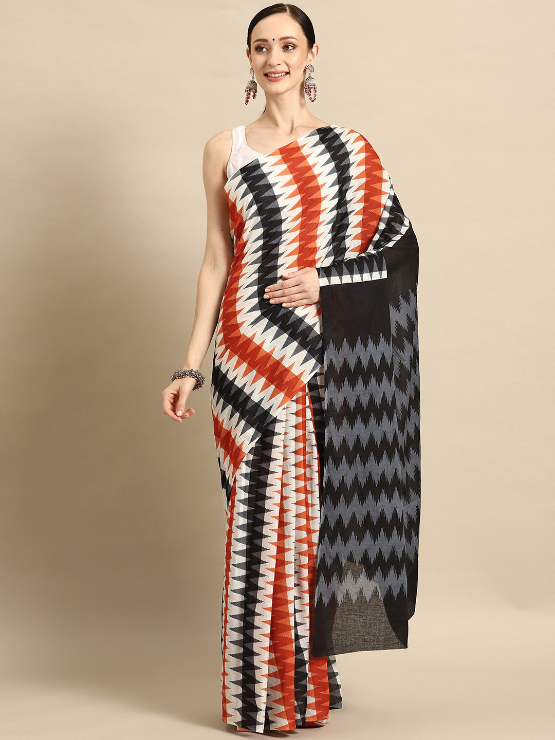 

KALINI Geometric Printed Pure Cotton Saree, Red