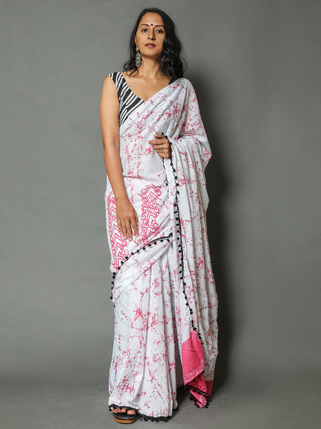 

KALINI Abstract Printed Pure Cotton Saree, White
