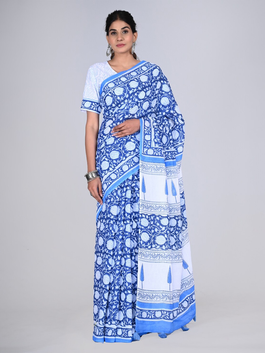 

KALINI Ethnic Motifs Printed Pure Cotton Saree, Blue