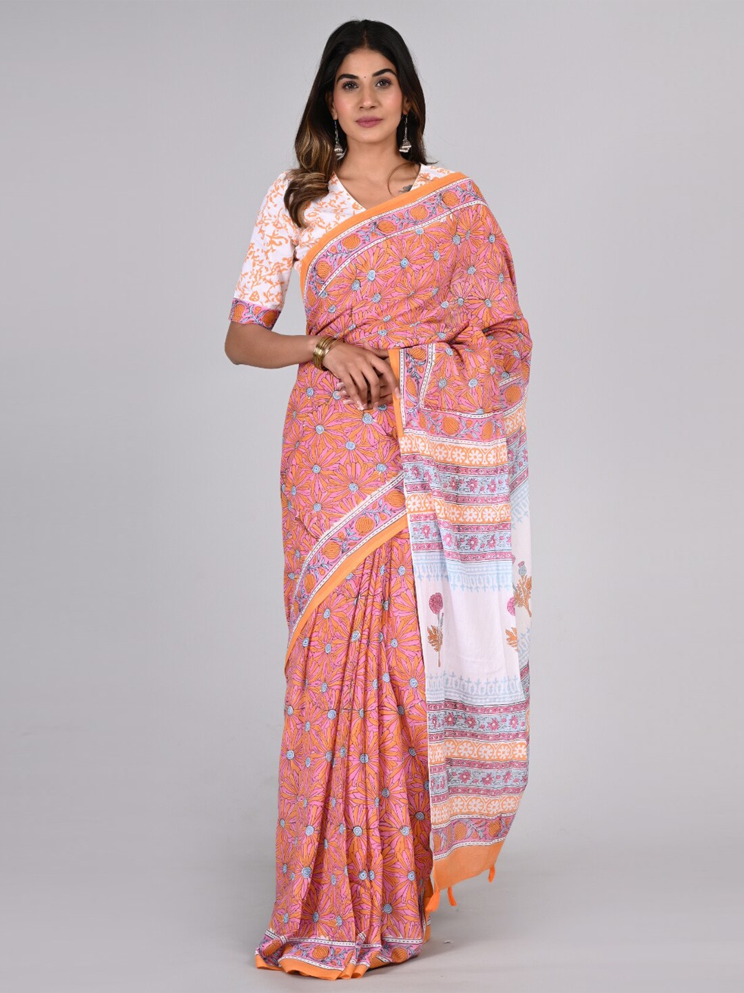 

KALINI Floral Printed Pure Cotton Saree, Orange
