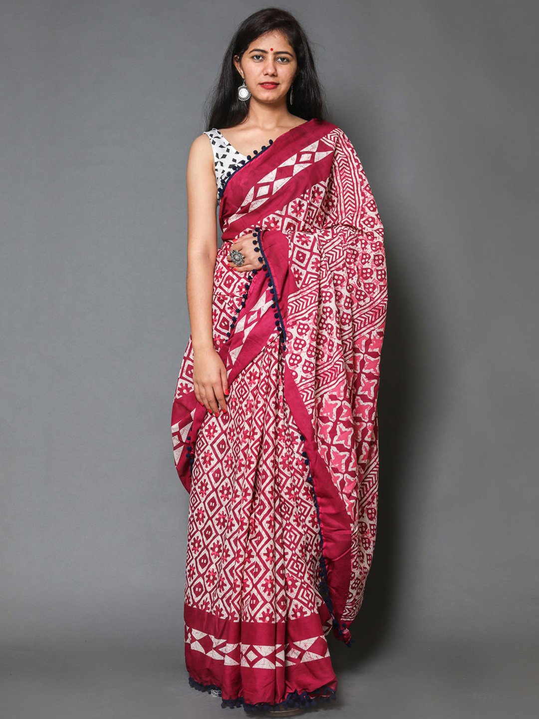 

KALINI Geometric Printed Pure Cotton Saree, Maroon