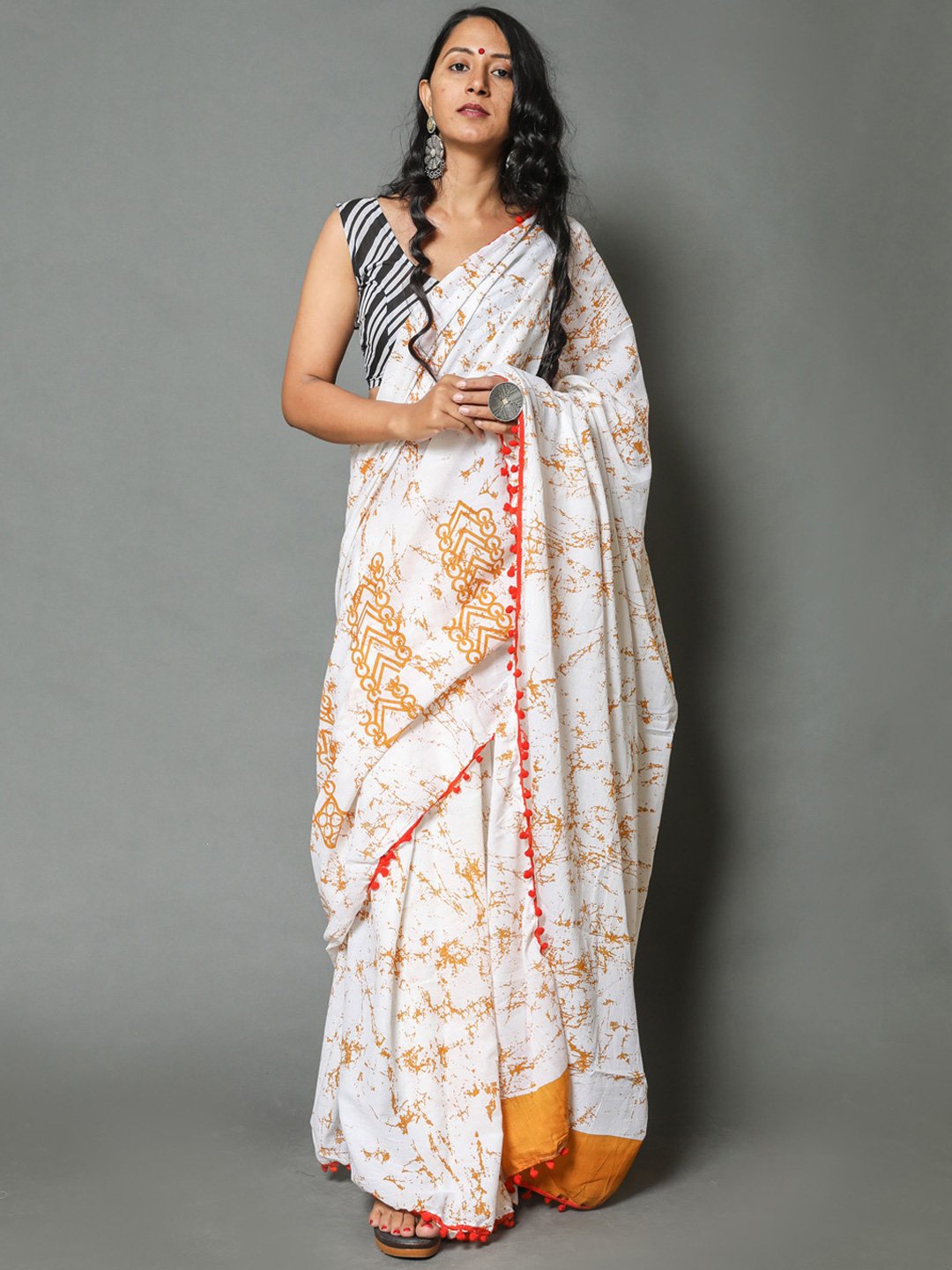 

KALINI Abstract Printed Pure Cotton Saree, White