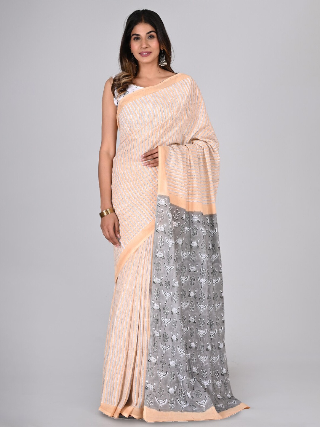 

KALINI Striped Printed Pure Cotton Saree, Beige