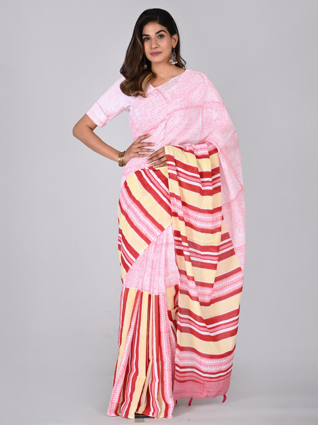 

KALINI Striped Printed Pure Cotton Saree, Pink