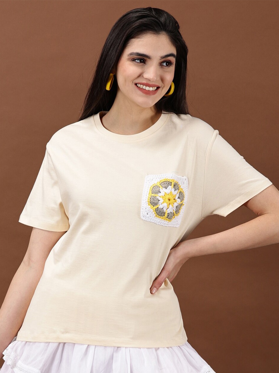 

KAPASRITI Crochet Pocket Cotton Tshirt, Yellow