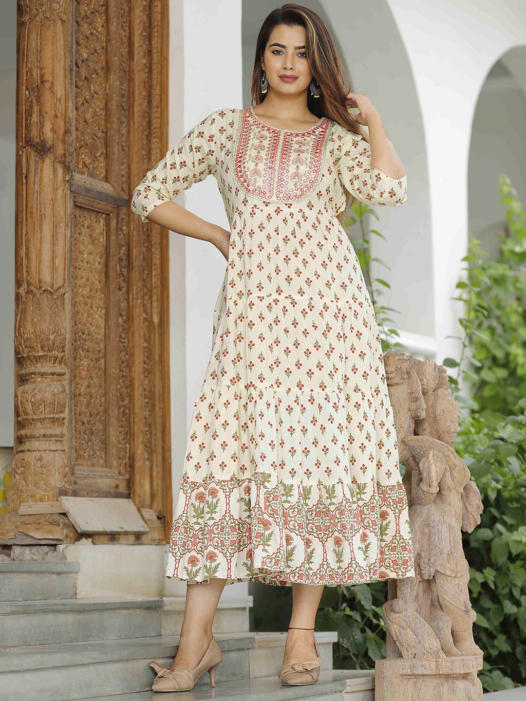 

DARVIKAA COLLECTION Ethnic Motifs Printed Round Neck Anarkali Kurta, Off white
