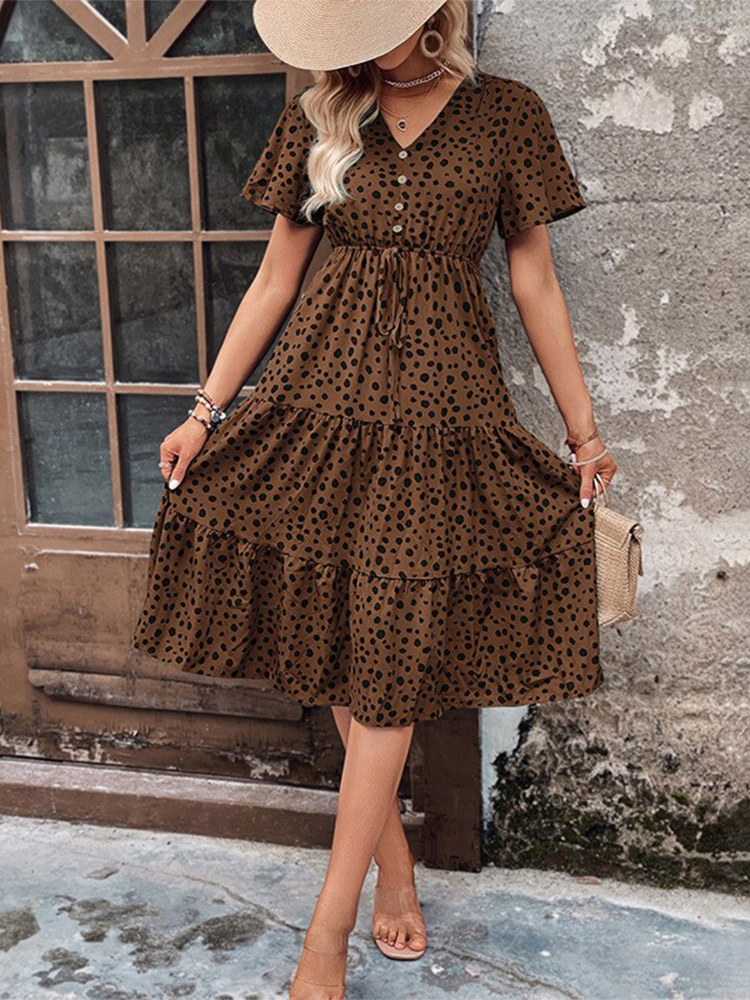 

StyleCast Brown Floral Printed V-Neck Flared Sleeves Tiered Fit and Flare Dress