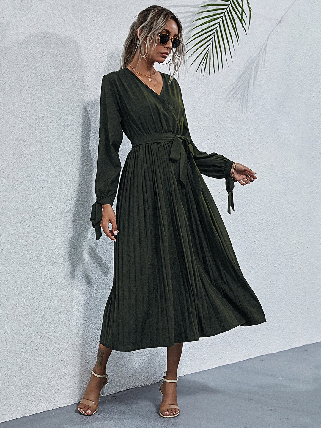 

StyleCast Olive Green V-Neck Cuffed Sleeves Cotton Midi Wrap Dress