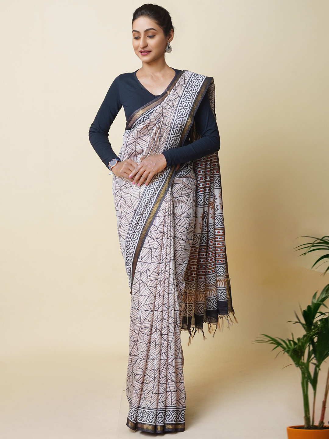 

Unnati Silks Ethnic Motifs Zari Silk Cotton Handloom Chanderi Saree, Cream