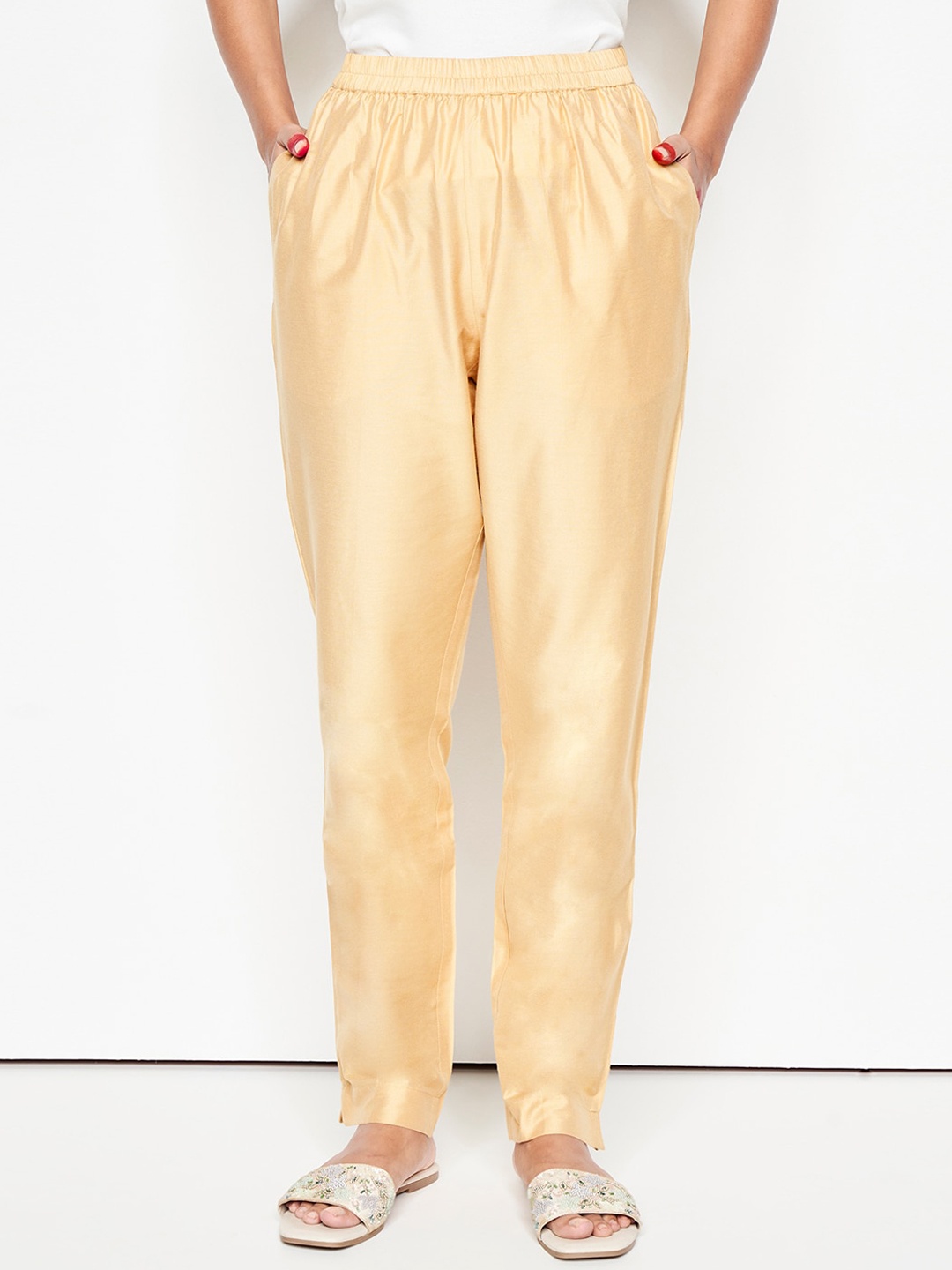 

Global Desi Women Mid-Rise Tapered Fit Trousers, Gold