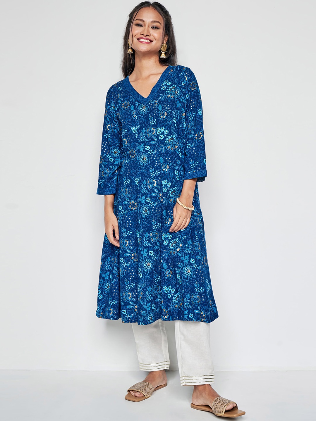 

Global Desi Floral Printed A-Line Kurta, Blue