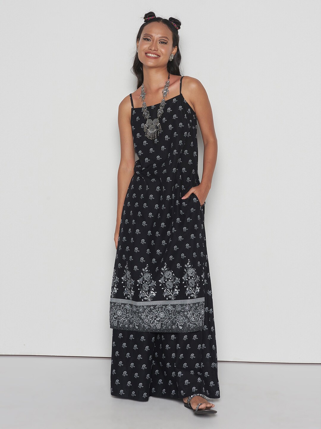 

Global Desi Floral Printed Pure Cotton Kurta With Palazzos, Black