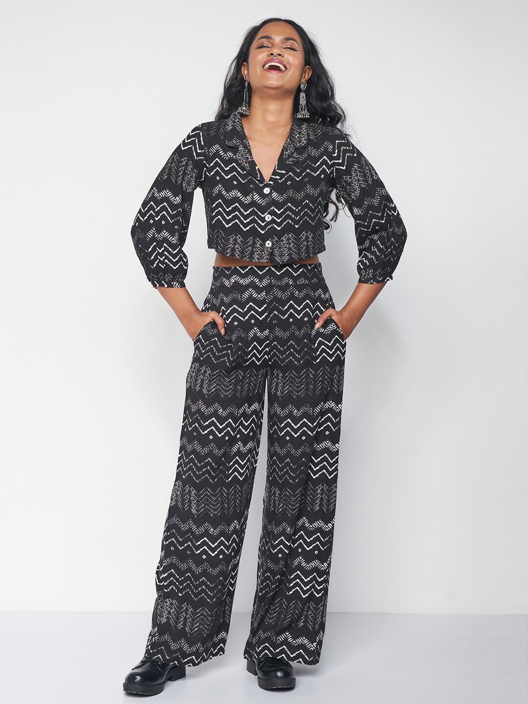 

Global Desi Geometric Printed Shawl Collar Shirt With Palazzo, Black