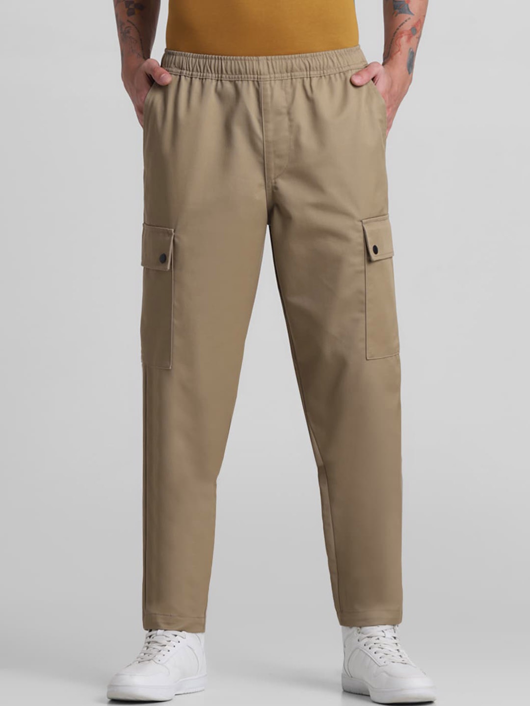 

Jack & Jones Men Mid Rise Cargos Trousers, Brown