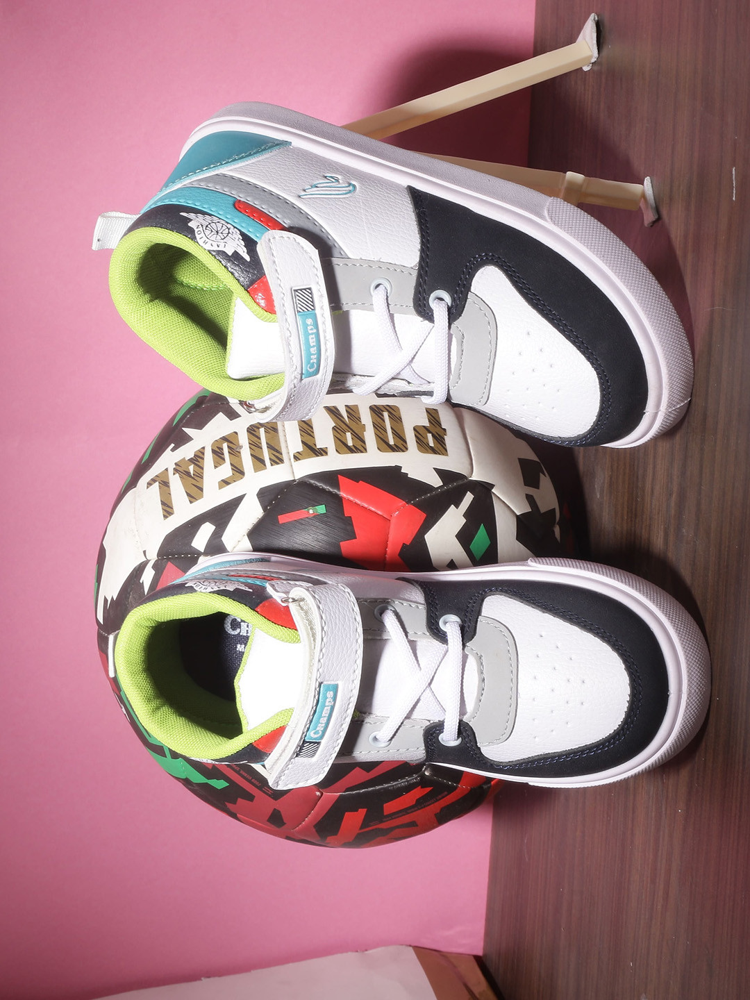 

Champs Boys Colourblocked Round Toe Mid-Top Mesh Sneakers, White