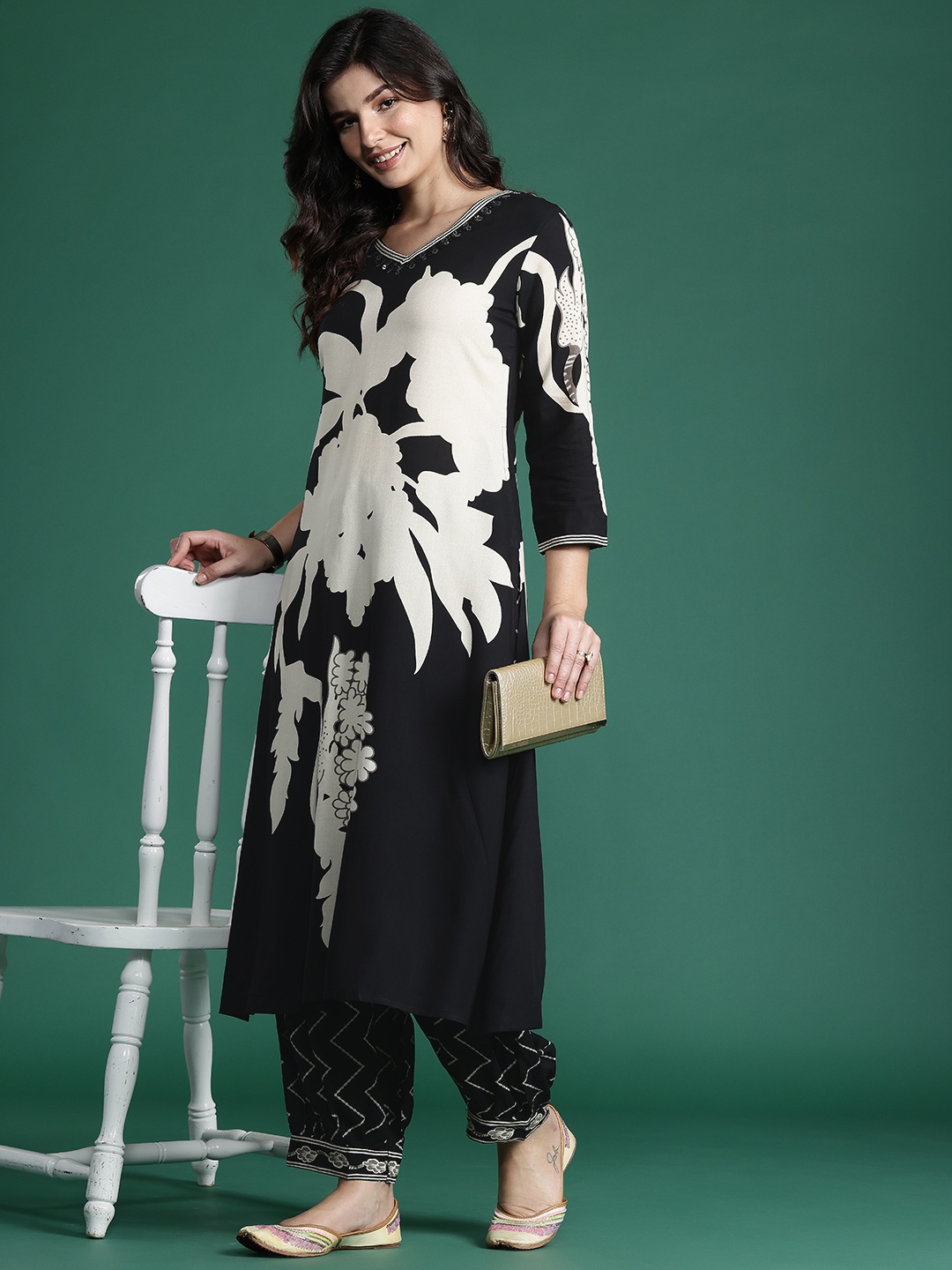 

Indo Era Floral Printed Kurta with Salwar with Sequinned Detail, Black