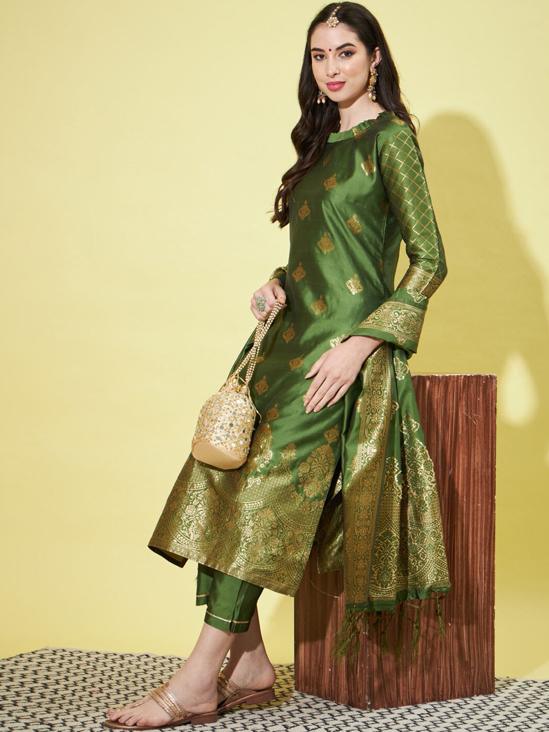 

VredeVogel Woven Design Jacquard Kurta with Trousers & With Dupatta, Green