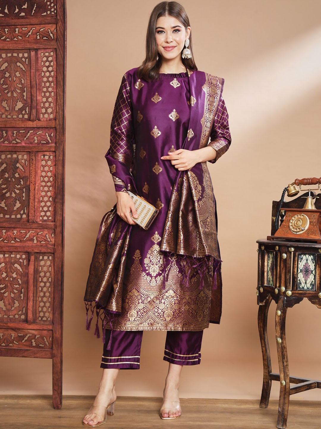 

VredeVogel Woven Design Jacquard Kurta with Trousers & With Dupatta, Purple