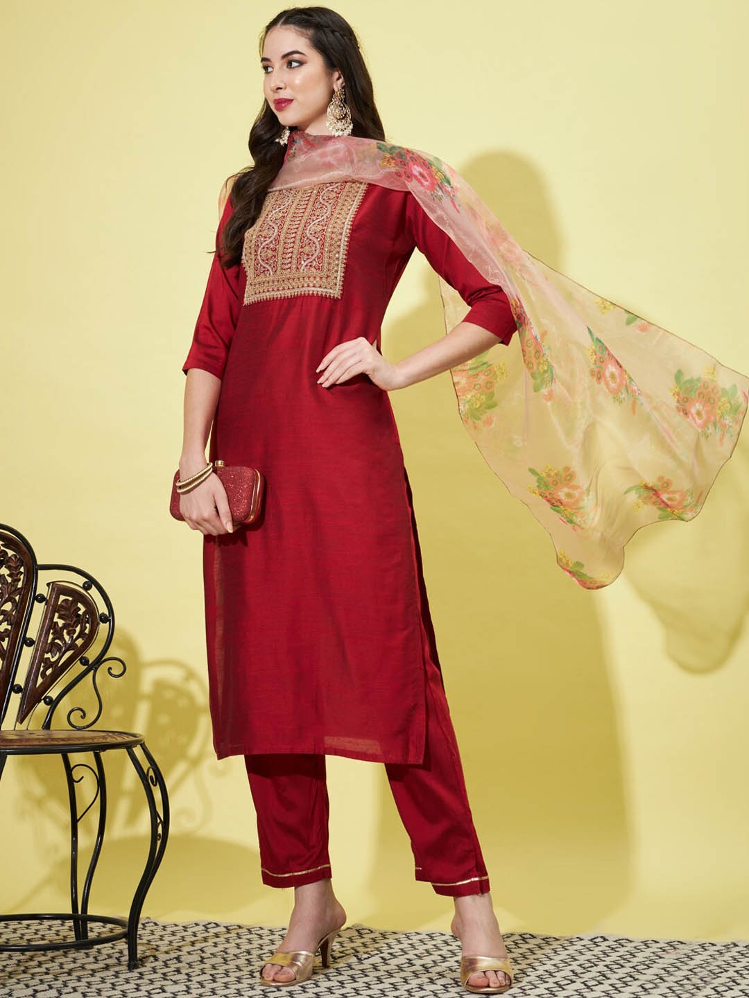 

VredeVogel Ethnic Motifs Yoke Design Kurta with Trousers & Dupatta, Maroon