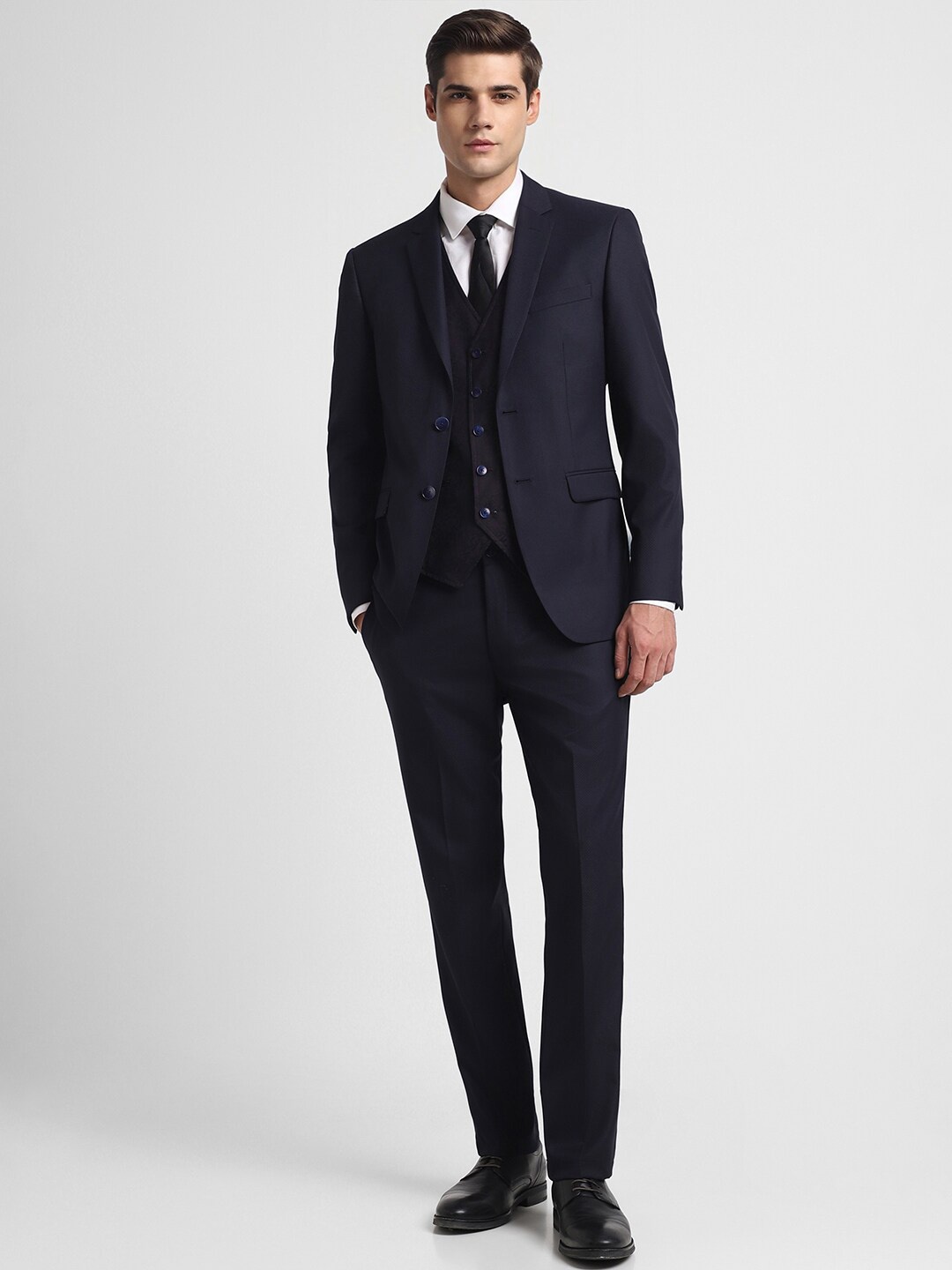 

Allen Solly Slim Fit Single-Breasted Three Piece Suit, Navy blue