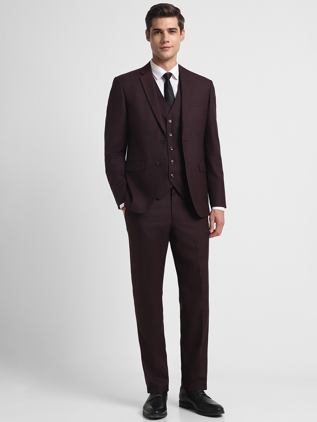 

Allen Solly Slim-Fit Single-Breasted Three-Piece Formal Suit, Maroon