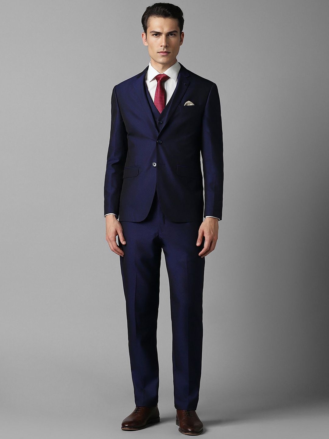 

Louis Philippe Slim-Fit Single-Breasted Three-Piece Formal Suit, Navy blue