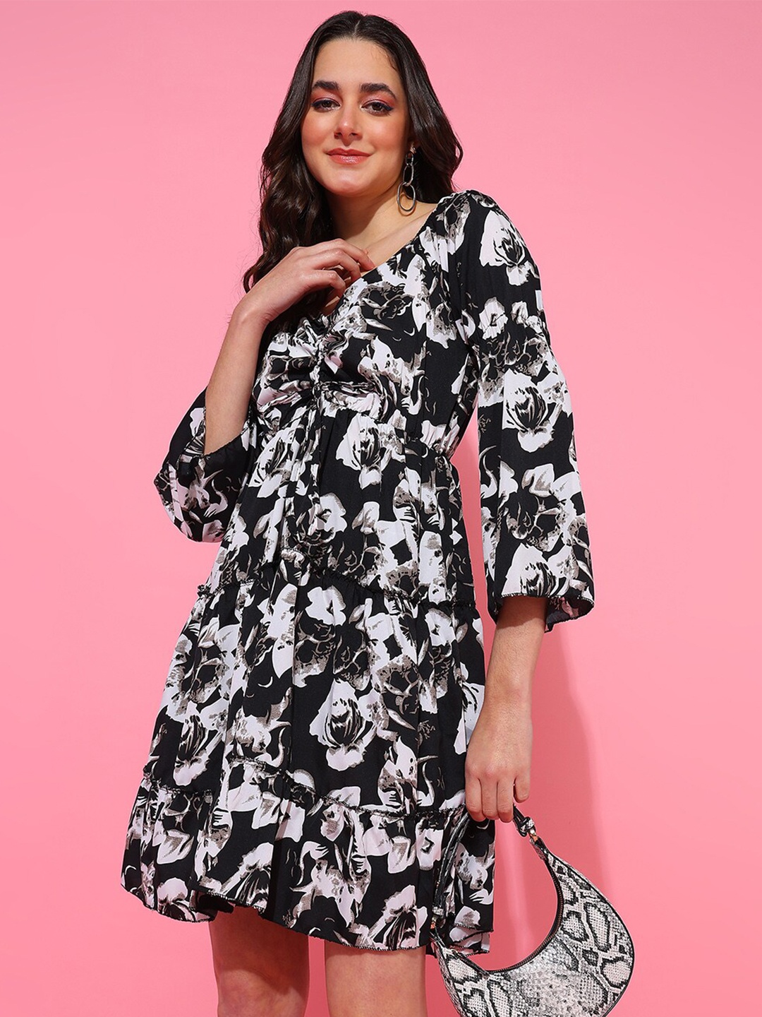 

The Roadster Lifestyle Co. Black Floral Printed A-Line Dress