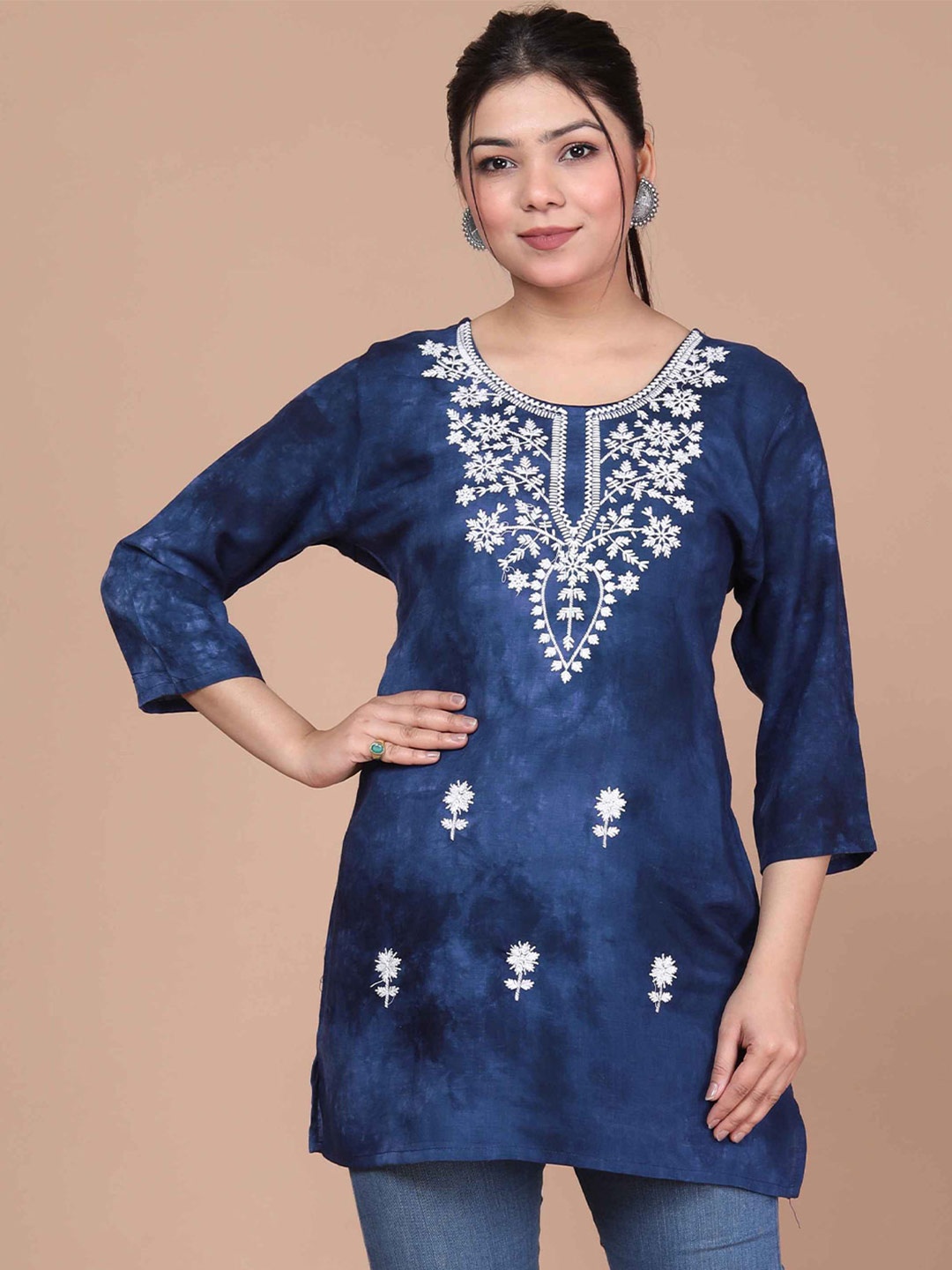 

MIRAVAN Ethnic Motifs Embroidered Straight Kurti, Blue