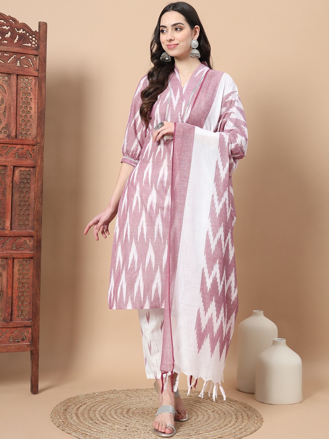 

Yufta Ikat Printed V-Neck Puffed Sleeves Pure Cotton Kurta With Trousers & Dupatta, Mauve