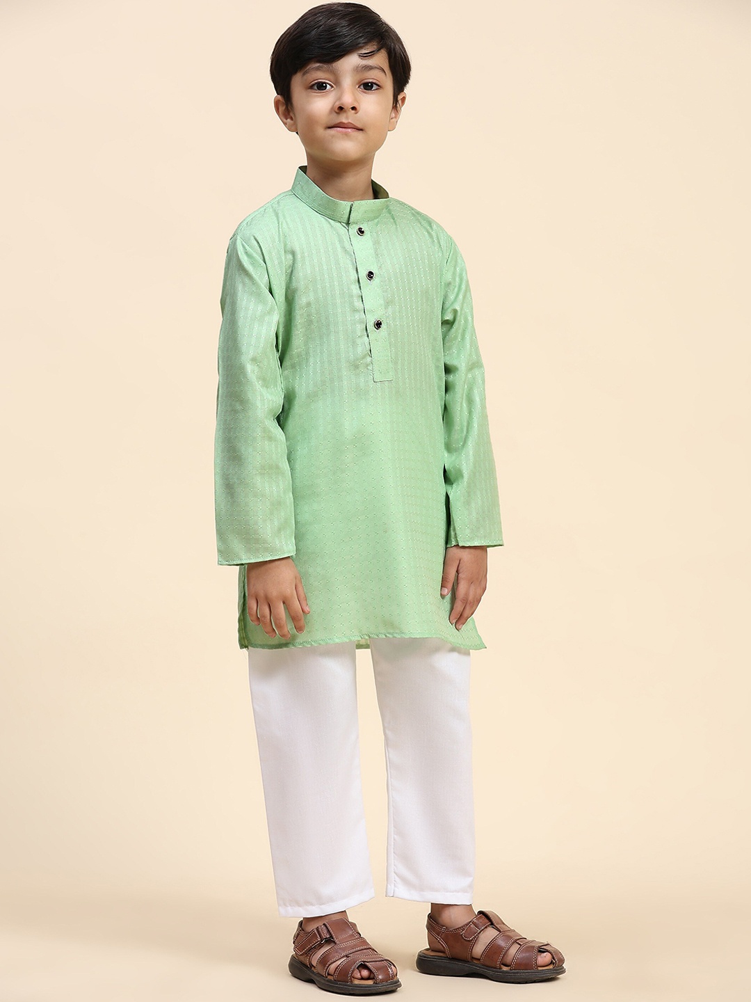 

Pro-Ethic STYLE DEVELOPER Boys Woven Design Pure Cotton Kurta with Pyjamas, Green