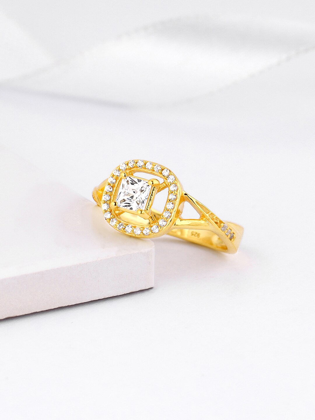 

GIVA Gold-Plated Stones-Studded Finger Ring
