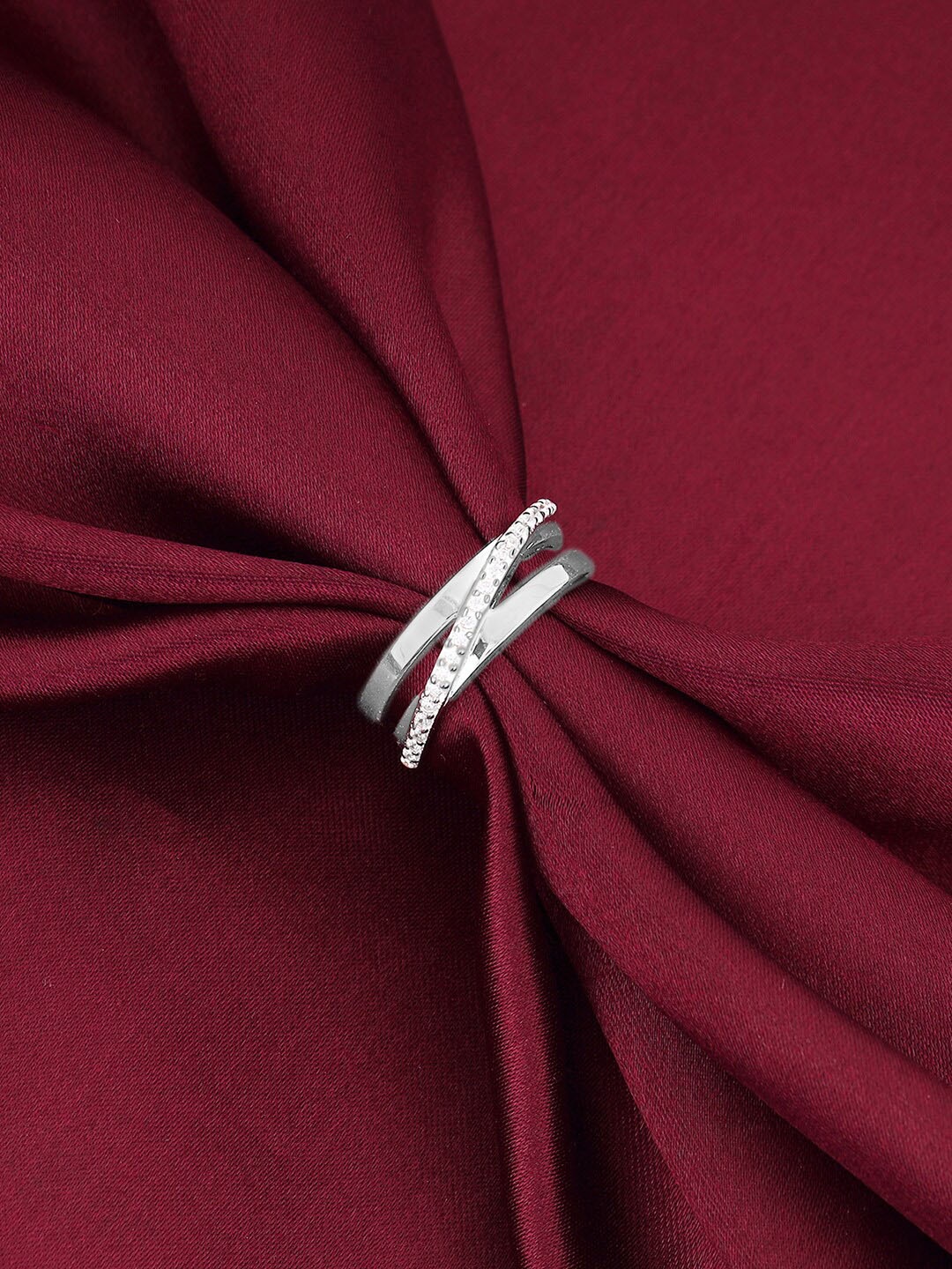 

GIVA 925 Sterling Silver Rhodium-Plated Stone Studded Ring
