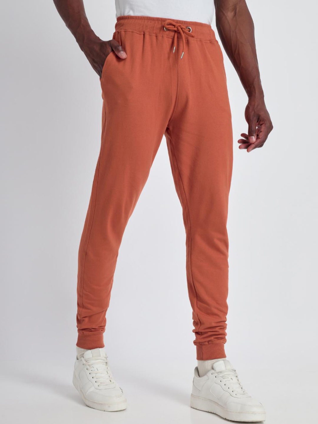 

NOBERO Men Pure Cotton Jogger, Rust