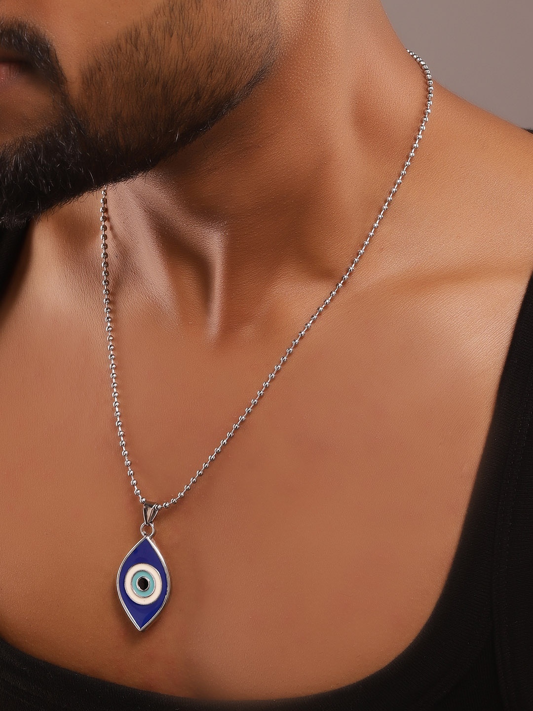 

The Roadster Lifestyle Co. Men Silver-Plated Teardrop Shaped Pendants With Chains
