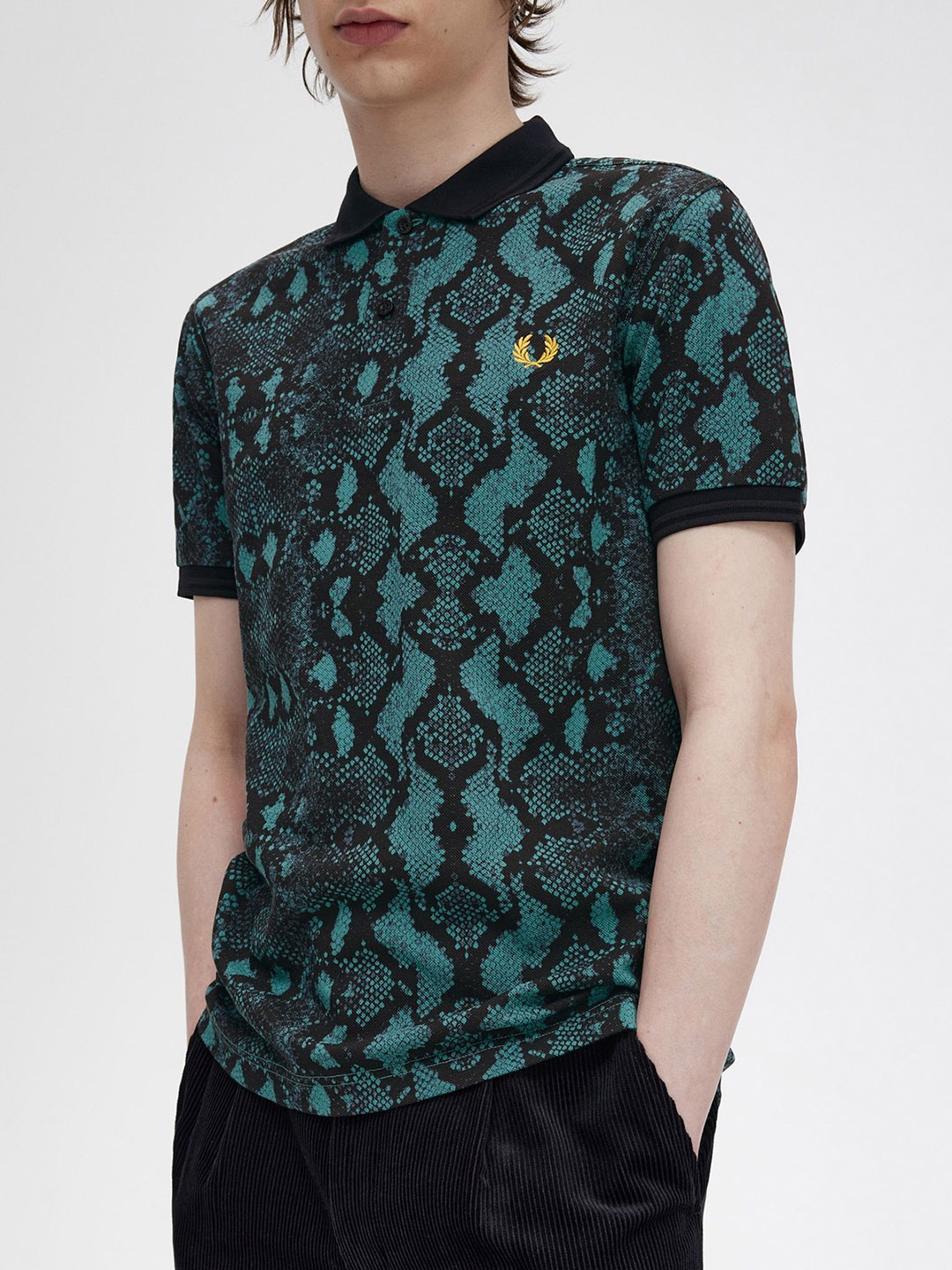 

Fred Perry Men Floral Printed Polo Collar Pockets T-shirt, Green