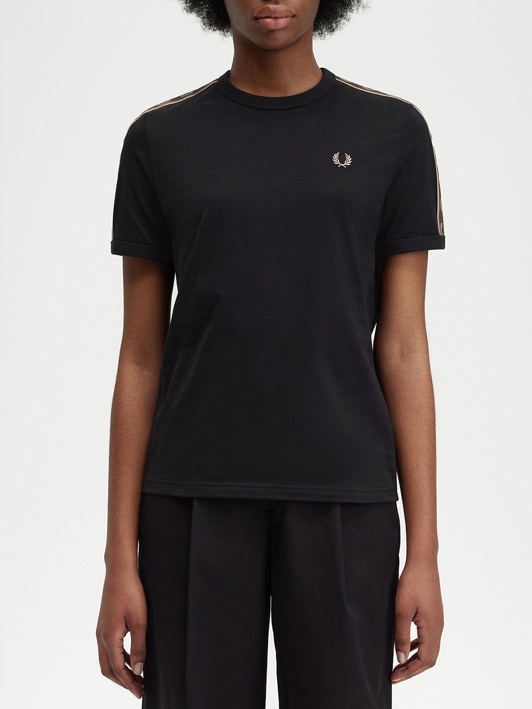 

Fred Perry Women Applique T-shirt, Black