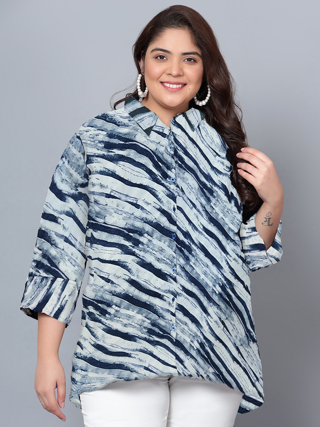 

Indietoga Plus Size Classic Abstract Printed Longline Casual Shirt, Blue